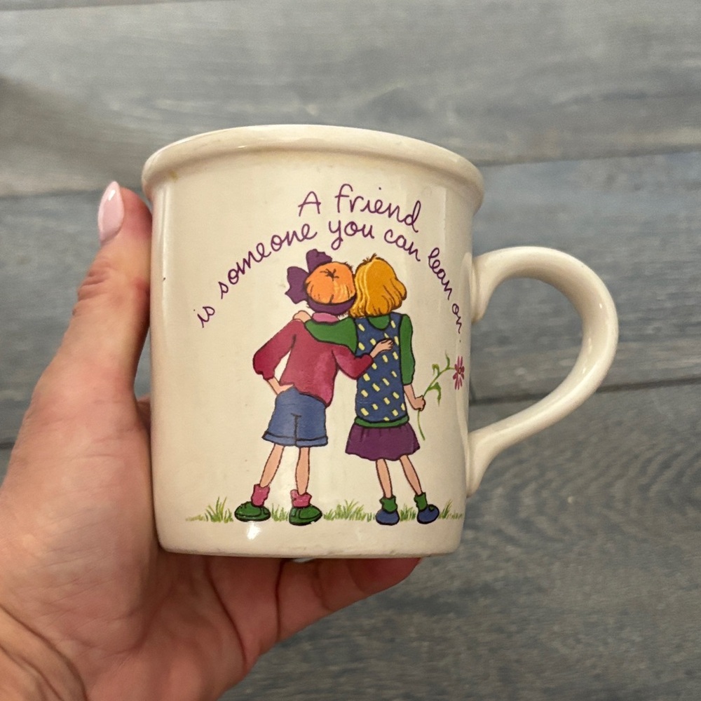 Vintage Friendship Themed Ceramic Mug